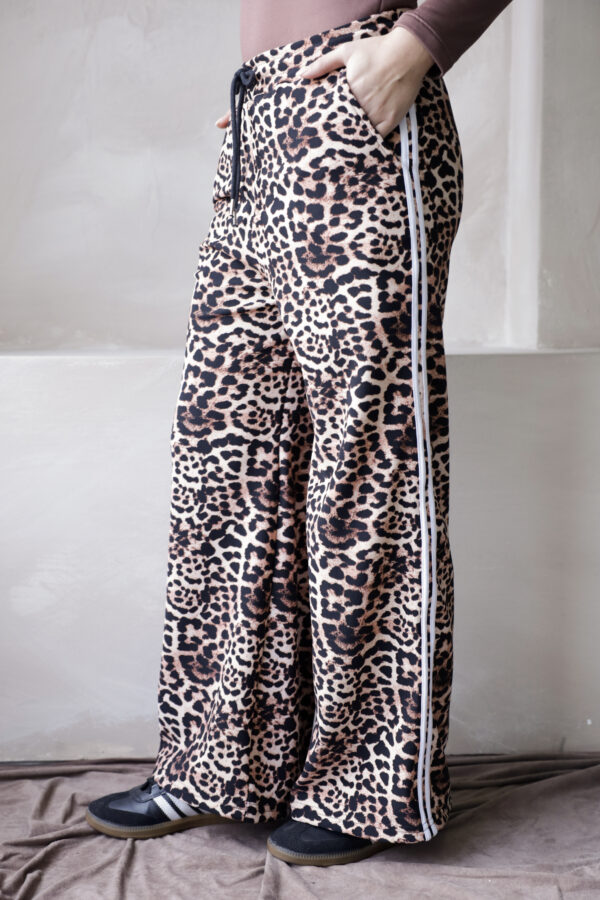 Pantalón animal print ART 365 - Imagen 2